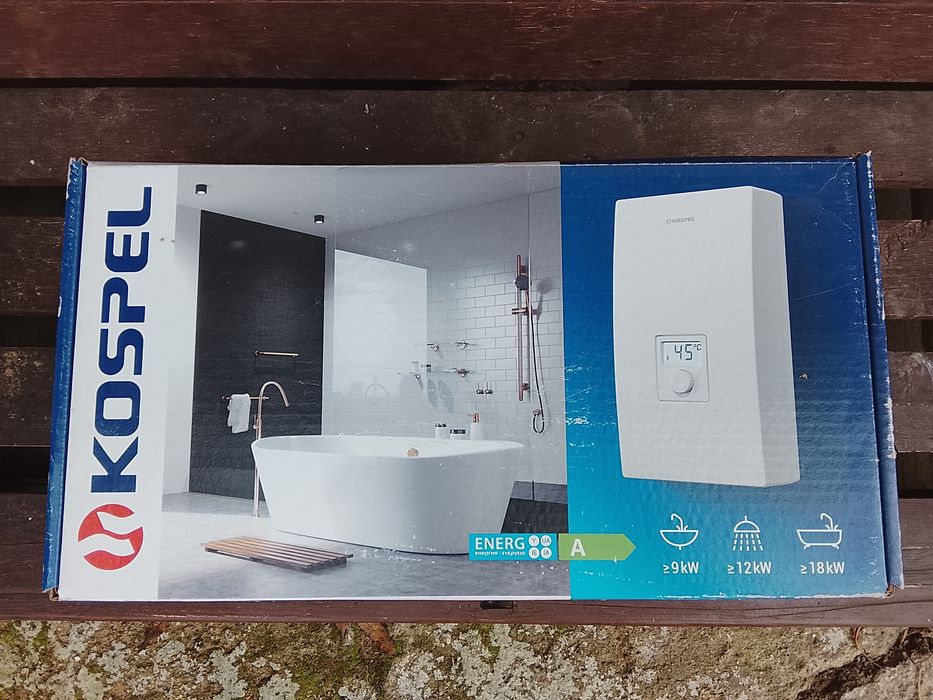 Elektryczny przepływowy podgrzewacz wody