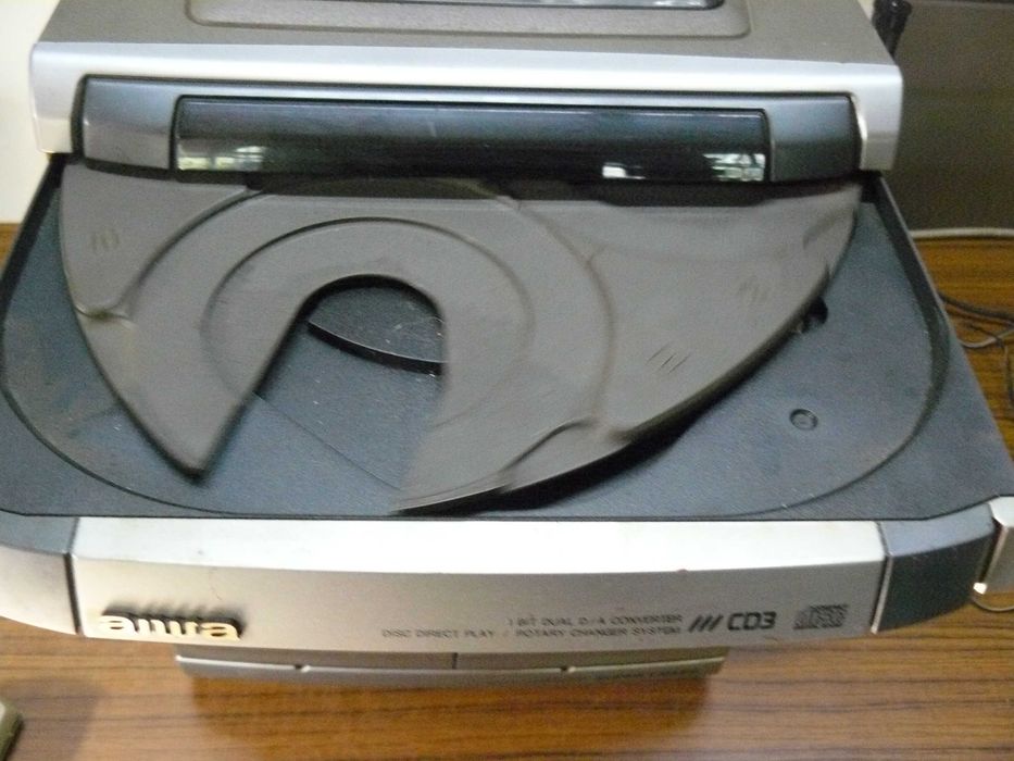 Wieża Aiwa z pilotem rds z CD karuzela na 3 szt. kasety