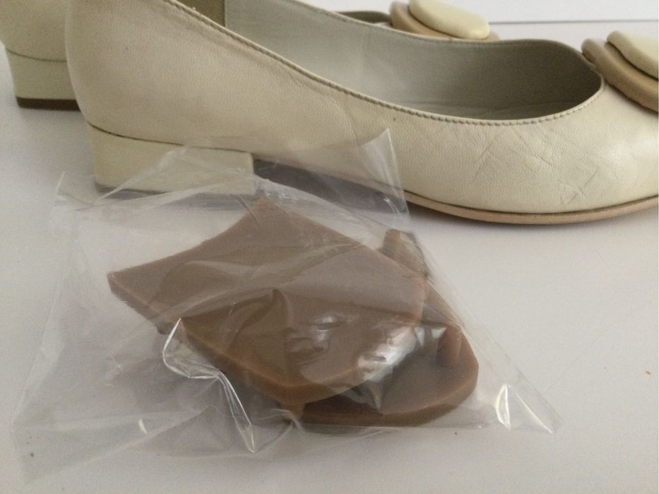 Buty na płaskim obcasie w stylu lat 60. - rozmiar 36