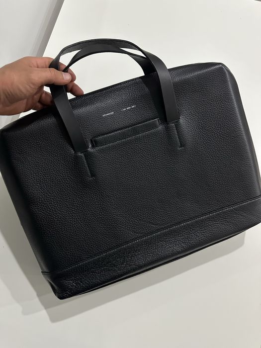 Mala de mão em Pele Genuína Grams(28)