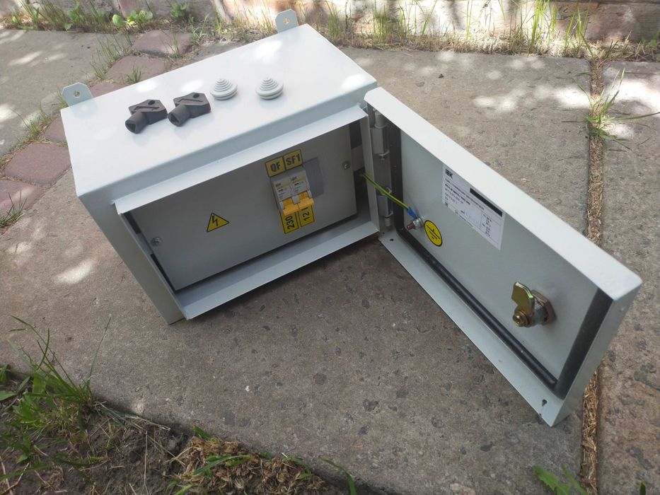 Ящик с понижающим трансформатором ЯТП-0,25 230/12-2(3) УХЛ2 ІР54