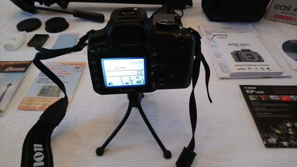 (Ref: MC#007) Máquina Fotográfica Canon (Revista por técnico) + Tripé