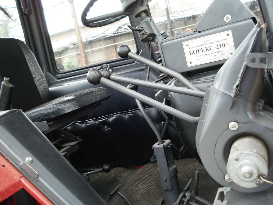 продам екскаватор БОРЕКС 2102