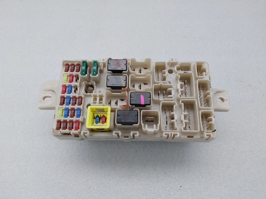 Caixa fusíveis / SAM / BSI MITSUBISHI Space Star Hatchback (A0_A)