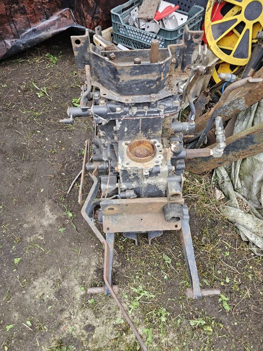 Yanmar f-7 forte traktorek skrzynia biegów tylny most podnośnik
