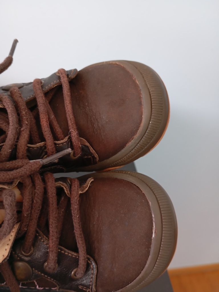 Botas dois tons de castanho