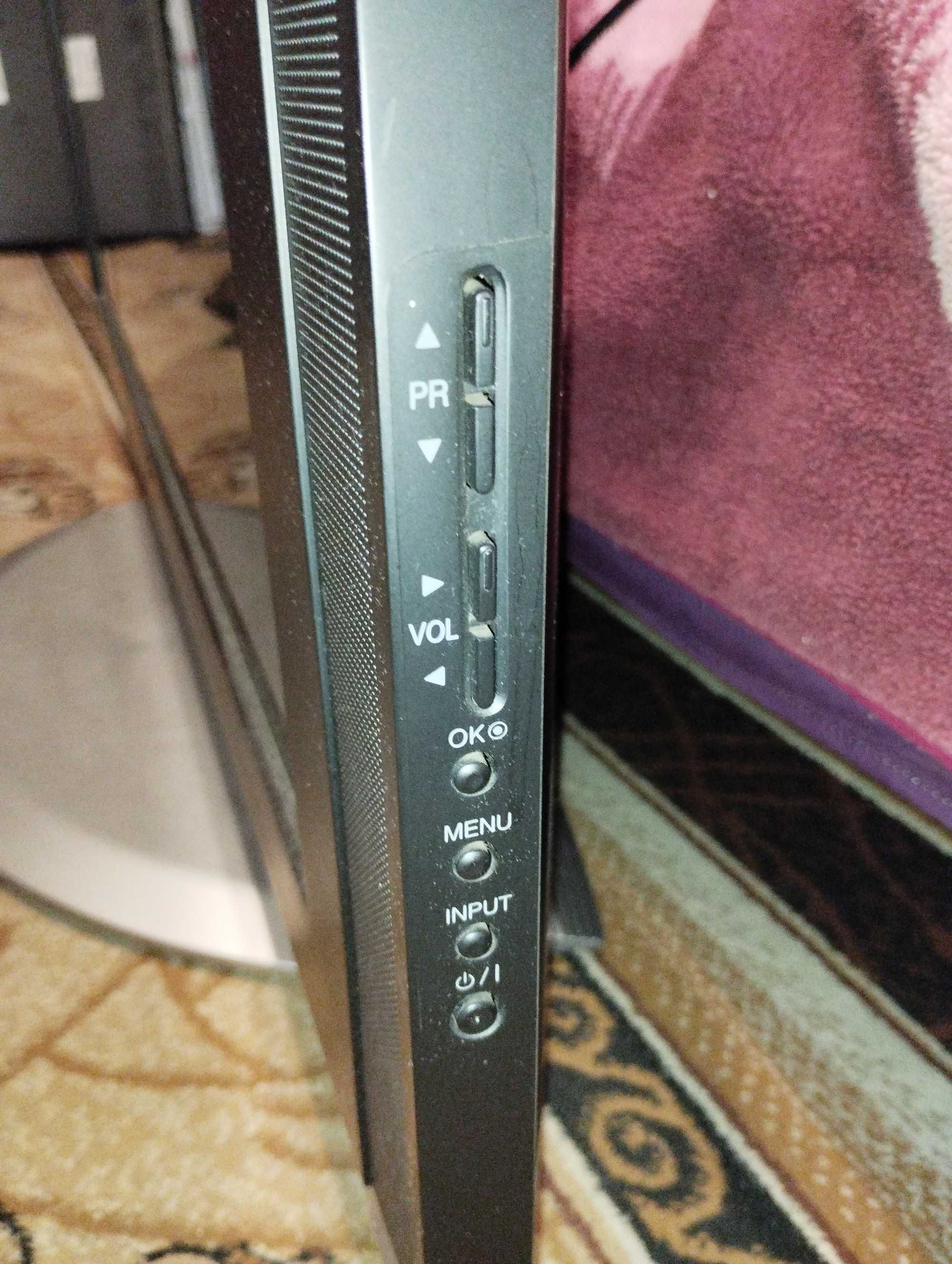 Плазма LG 42PC3RV 42 дюйма + Smart TV box Tanix TX68
