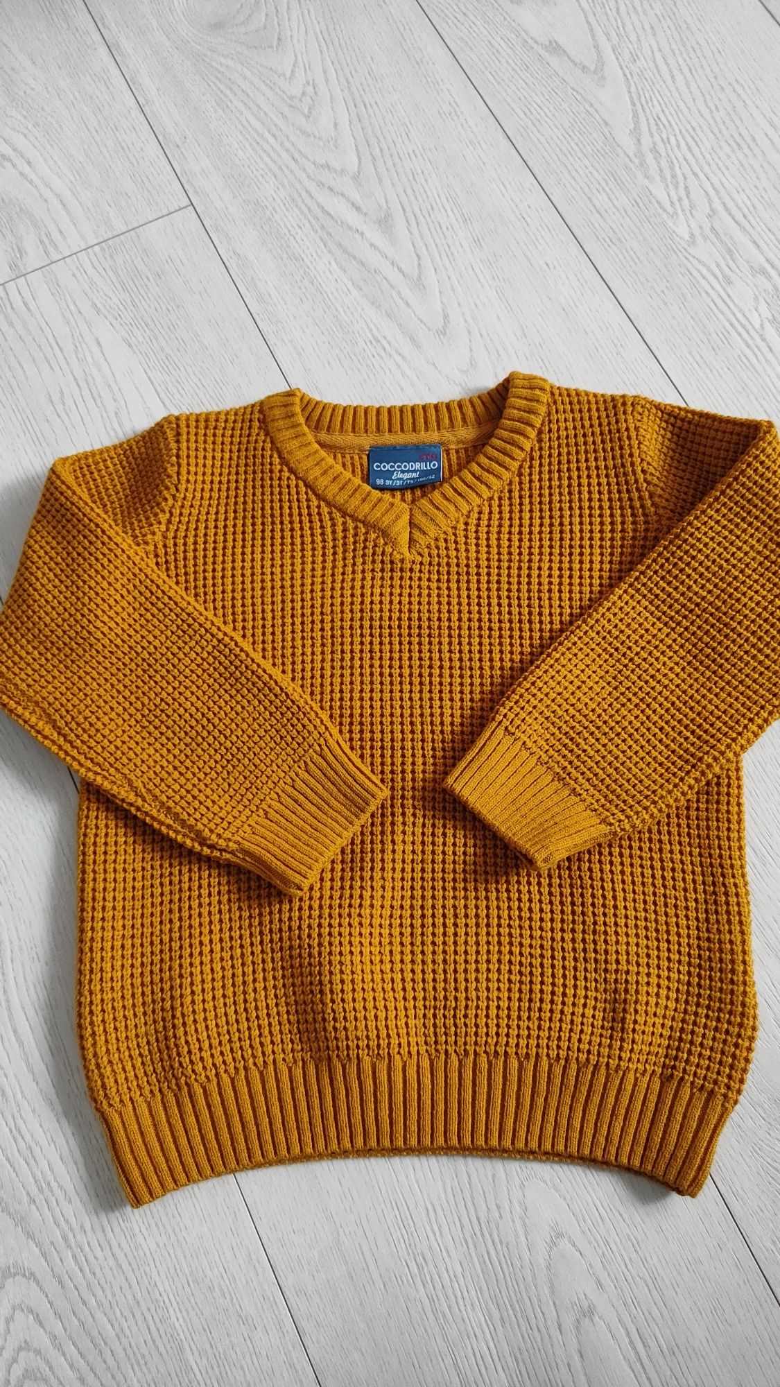 Sweter chłopięcy rozmiar 98 Coccodrillo