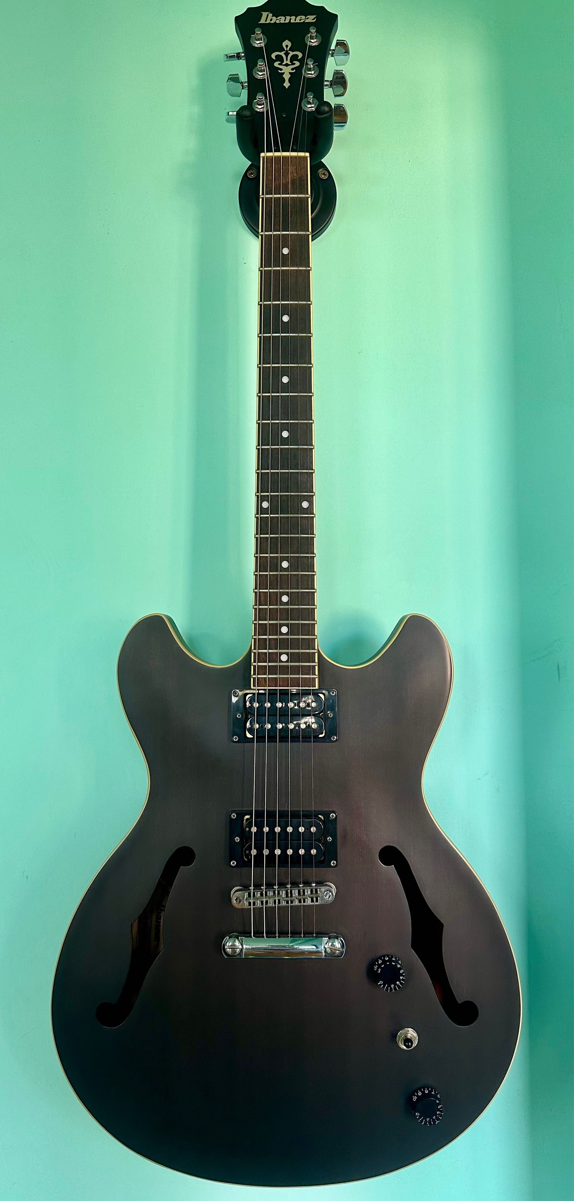 Ibanez AS53 Напівакустика, банка