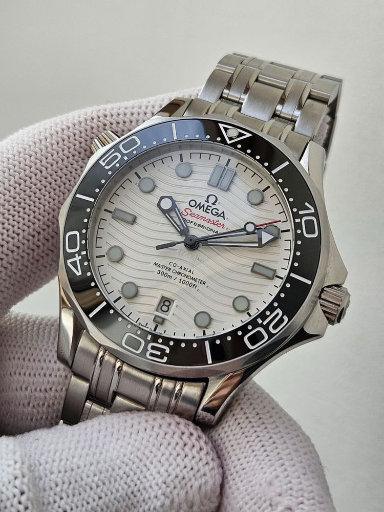 Швейцарские часы Omega Seamaster White 300m.