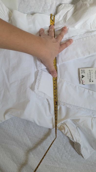 Krótka biała sukienka Zara XS 34 nowa bufiaste rękawy kołnierzyk bebe