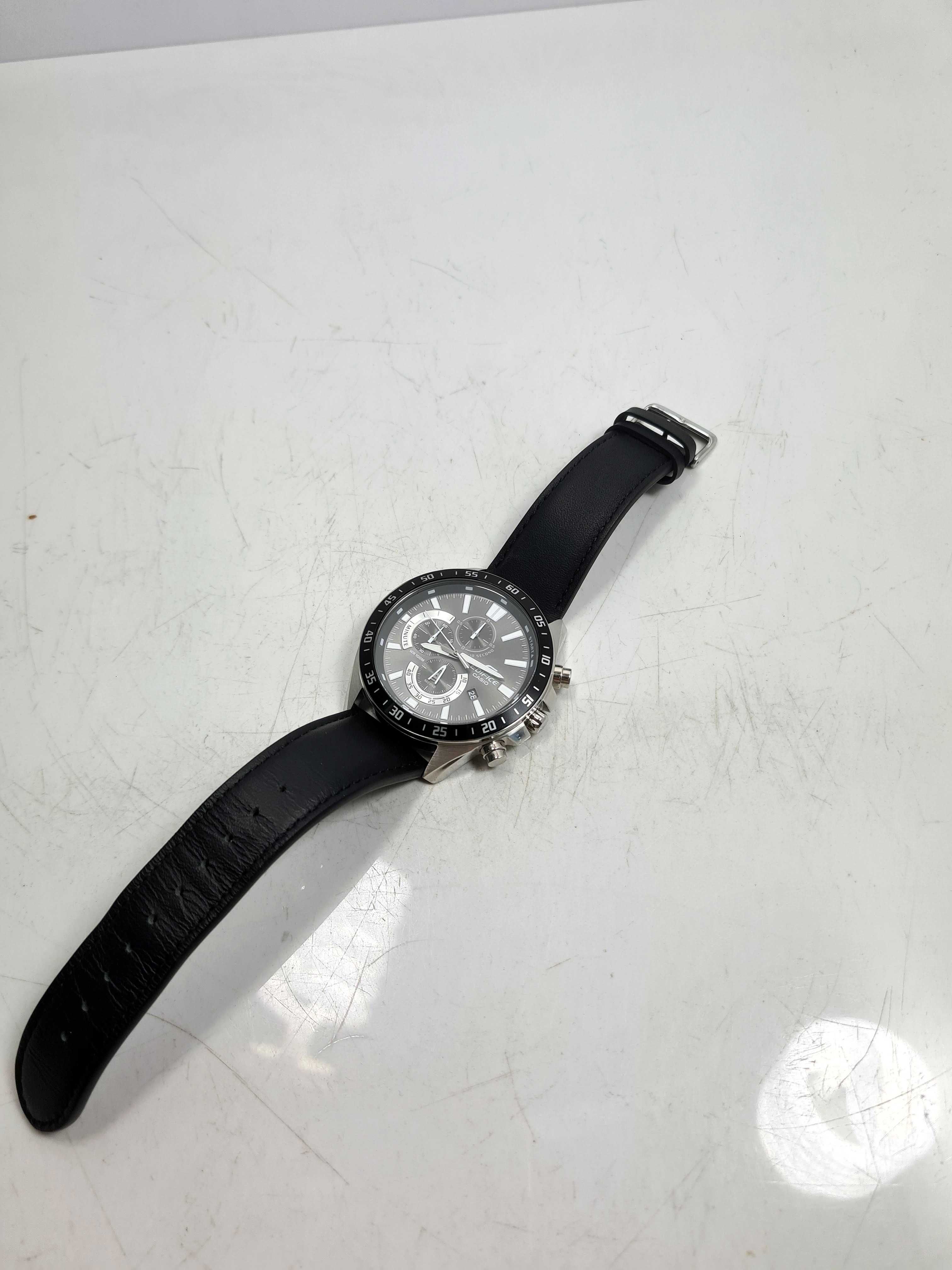 Męski zegarek casio efv-620d-1a2vuef-czarny