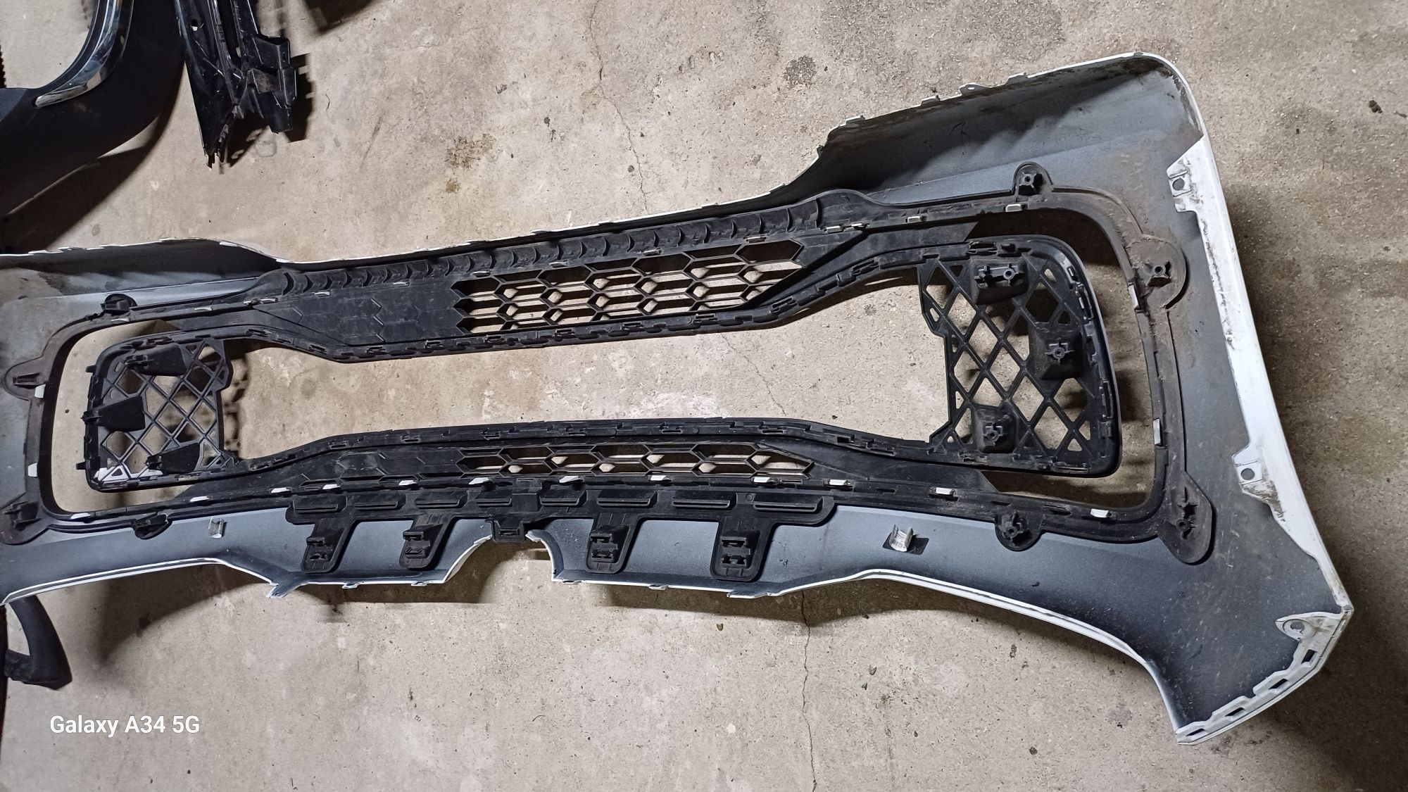 Zderzak przedni wolkswagen UP lift 21r