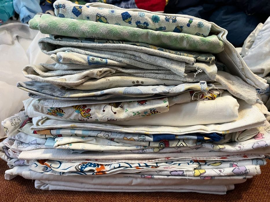 Одяг на новонародженого, хлопчика, пелюшки, взуття, Три великих пакети