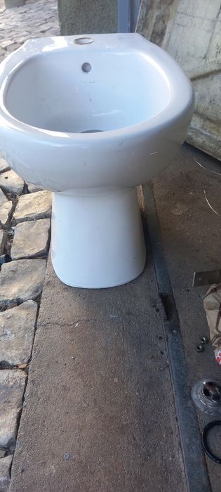 Bide de wc como novo com torneira misturadora
