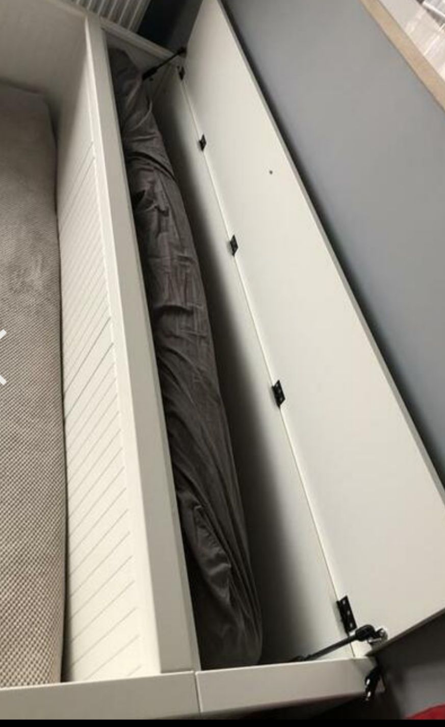 Łóżko leżanka Ikea Hemnes rozsuwane plus pojemnik na pościel i materac