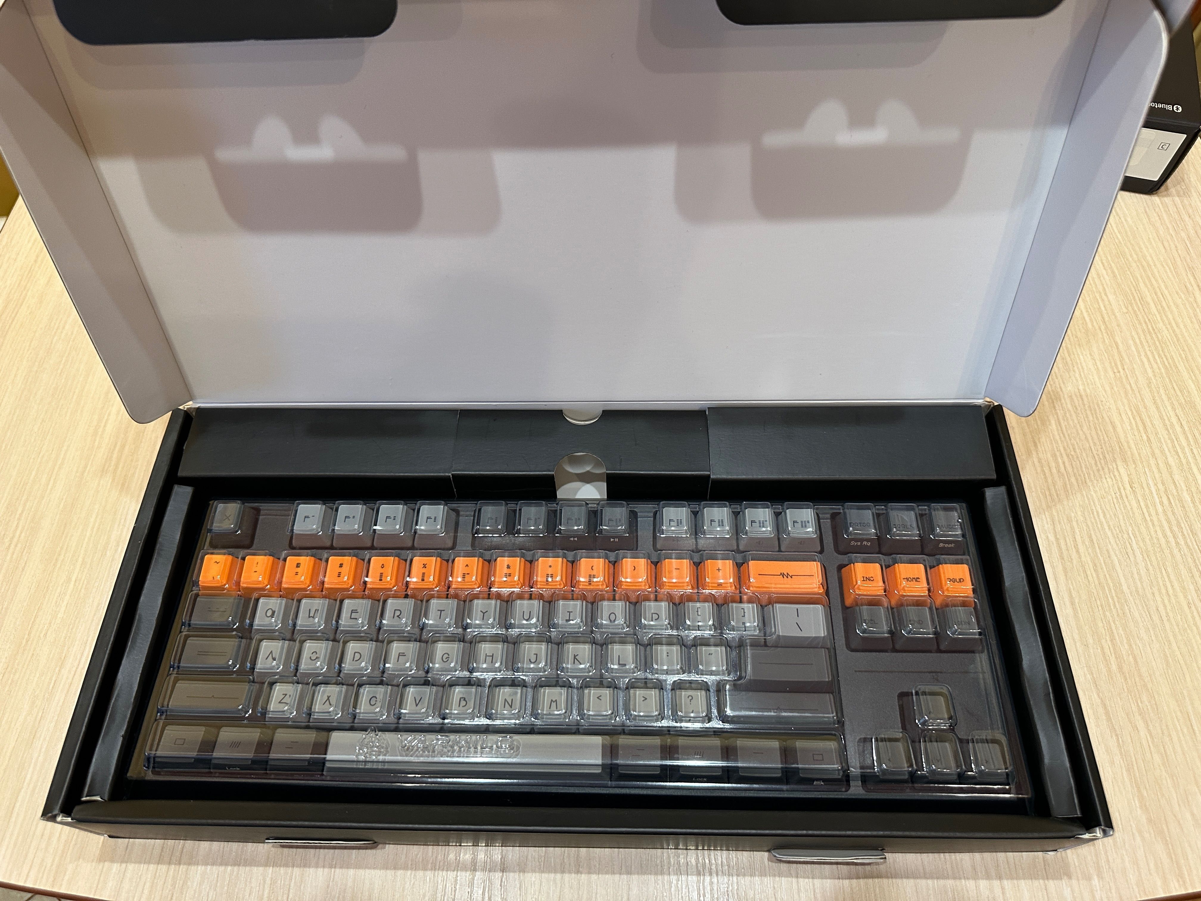 Varmilo Cliff Bot Lie TKL Triple Mode Bluetooth
