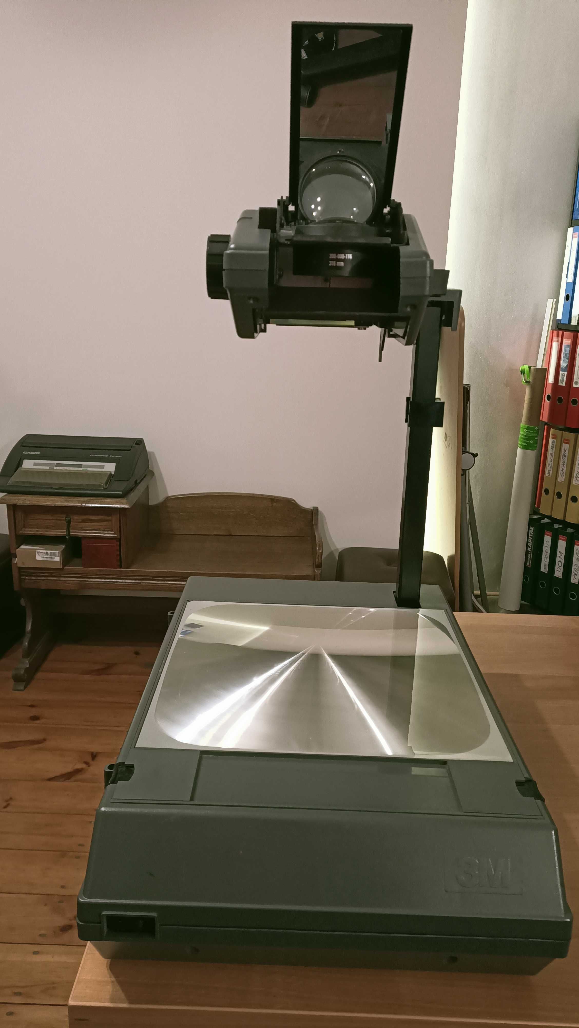 Walizkowy rzutnik pisma