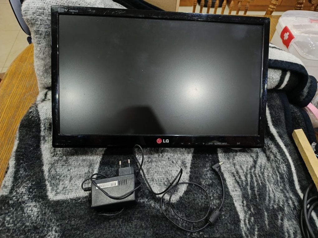 Vendo TV 220v a trabalhar perfeitamente