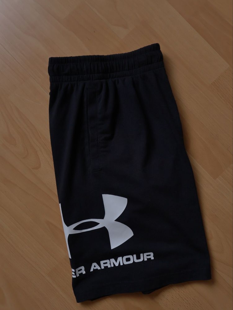 Чоловічі шорти Under Armour оригінал шорты tech fleece