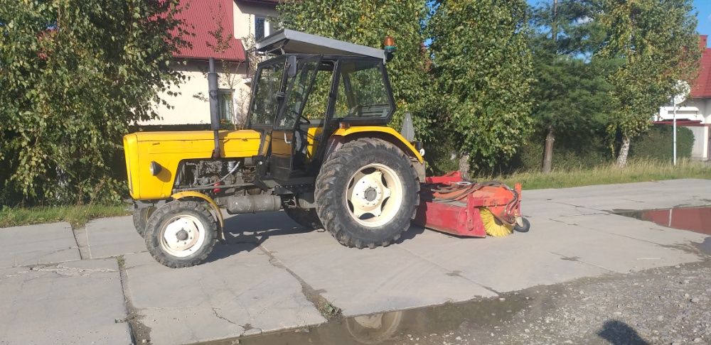 zamiatarka szczotka zamiatanie dróg placów jezdni