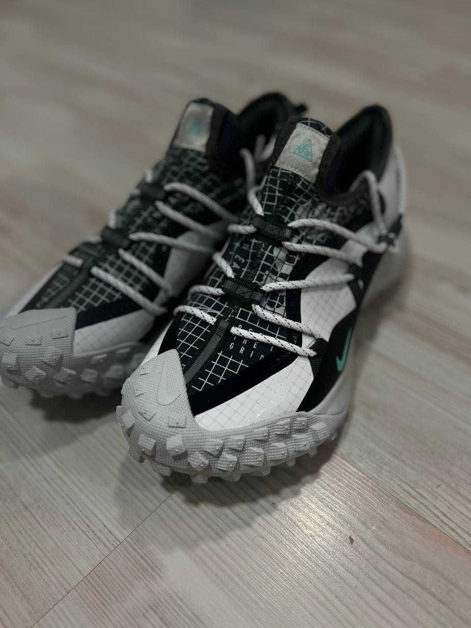 Нові кросівки Nike Acg Mountain Fly Low