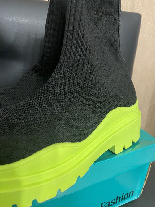 37 р Чорні демі ботинки чулок тракторна підошва