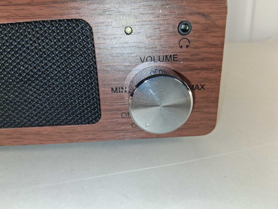 C251 Odtwarzacz A6 Retro Audio Player z USB i Głośnikami Stereo