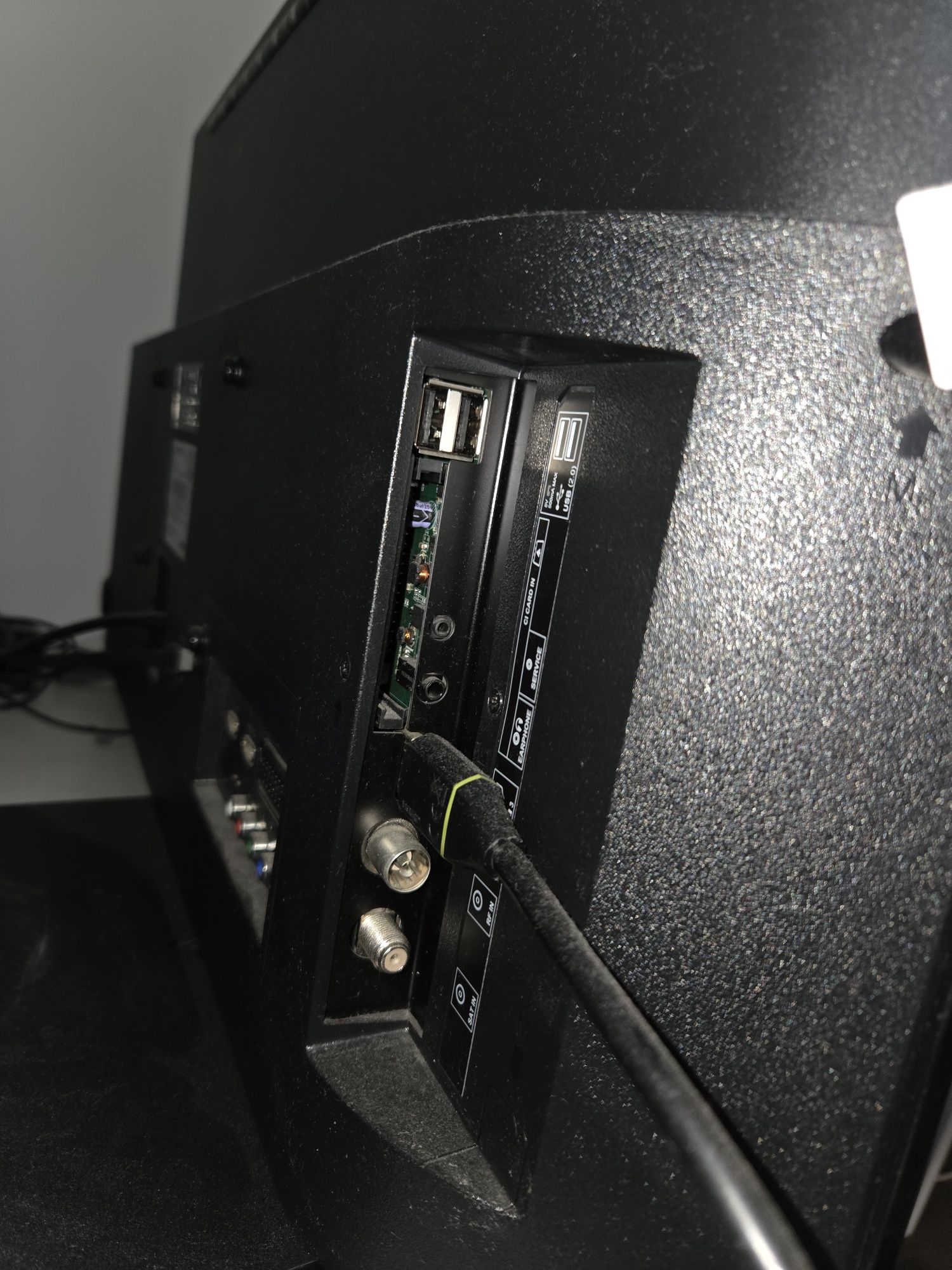 Telewizor Sharp 32 cale