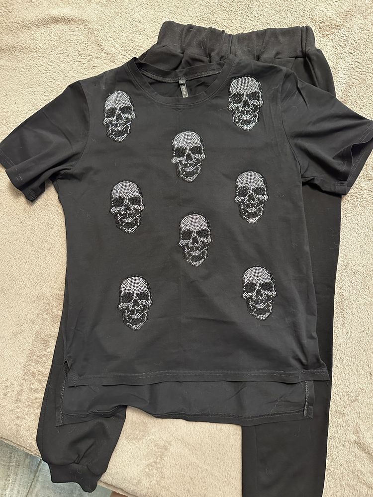 Костюм для прогулянок типу Philipp Plein