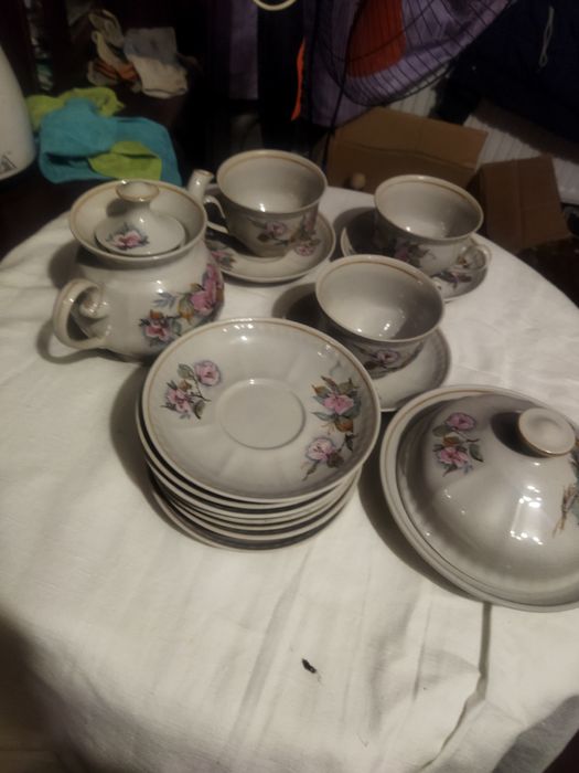 Посуда б/у в хорошем состоянии