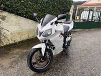 Vendo mota Daelim BA8