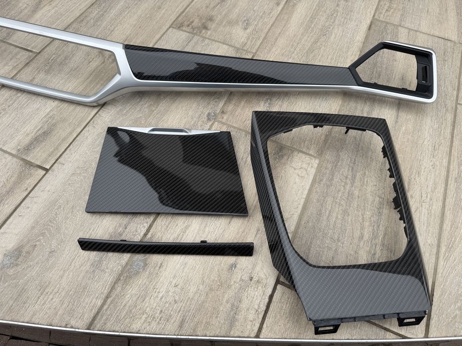 Carbon Карбонові деталі інтерєру BMW G20