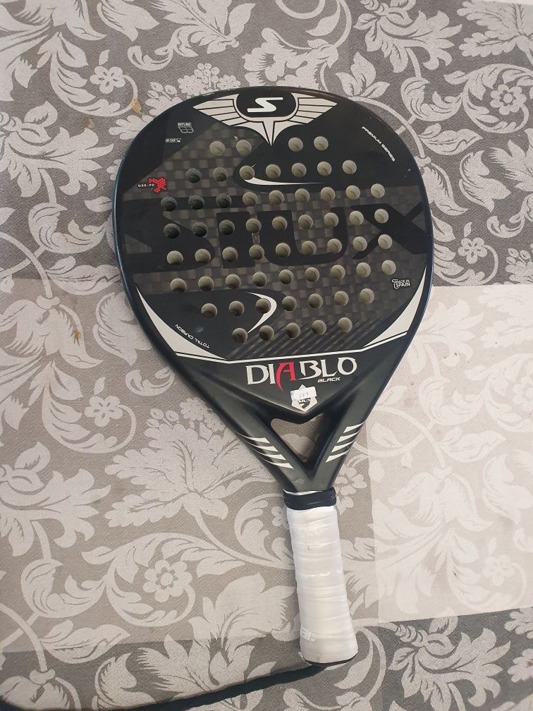 Pala padel Siux diablo reparada