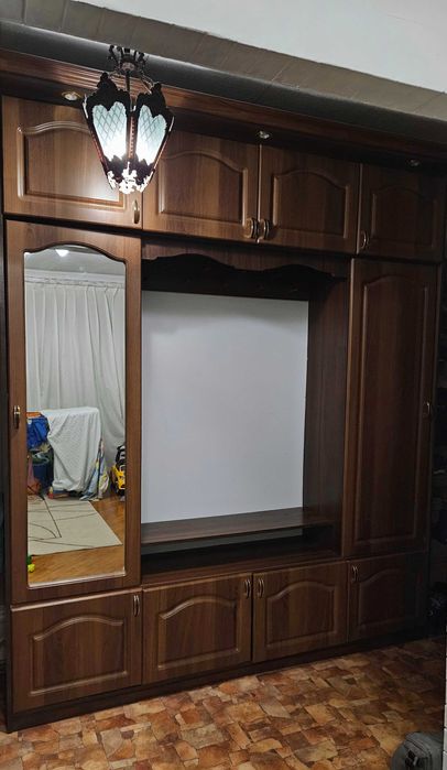 Продаю шафу у прихожу терміново,тільки самовивіз
