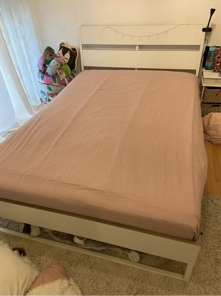 Cama de casal IKEA TRYSIL