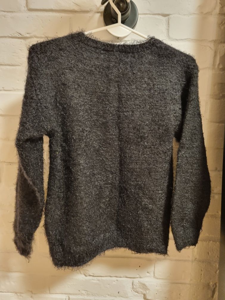 Sweter świąteczny z lukrową laską