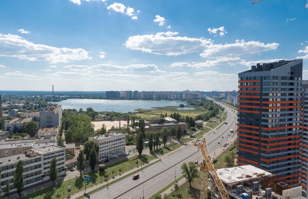 Акція!  Подобово студія на Бажана