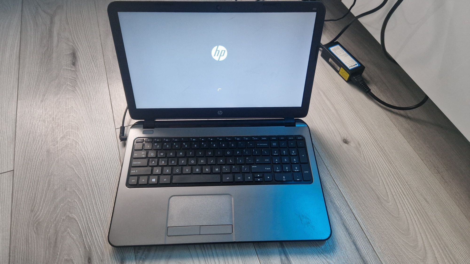 Laptop HP 255 G3, stan dobry,