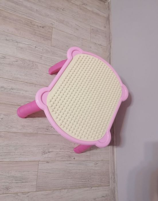 Stolik do układania klocków LEGO Duplo