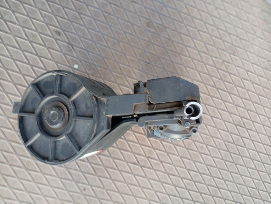 Пневматический пистолет для гвоздей