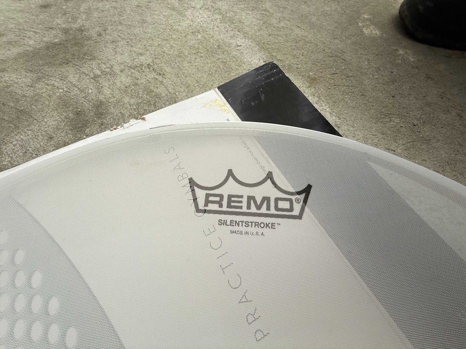 пластики remo SILENTSTROKE для тихої ударної установки 16 та 13