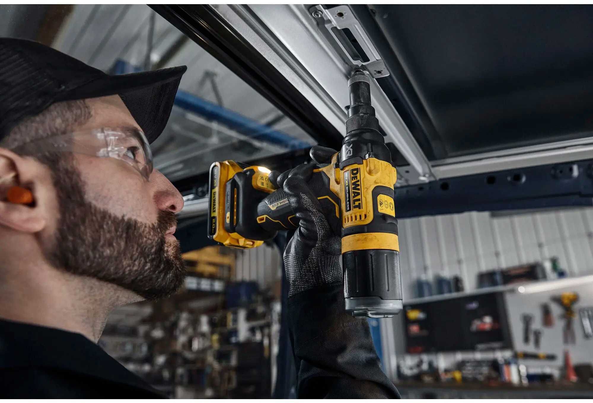 DeWALT DCF403 Заклепочник акумуляторний  2,4 мм\3,2мм\4,0мм\4,8мм