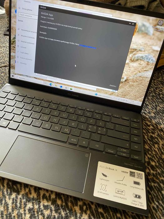 Asus ZenBook UX425J i7-1065G7 16 RAM  512 SSD