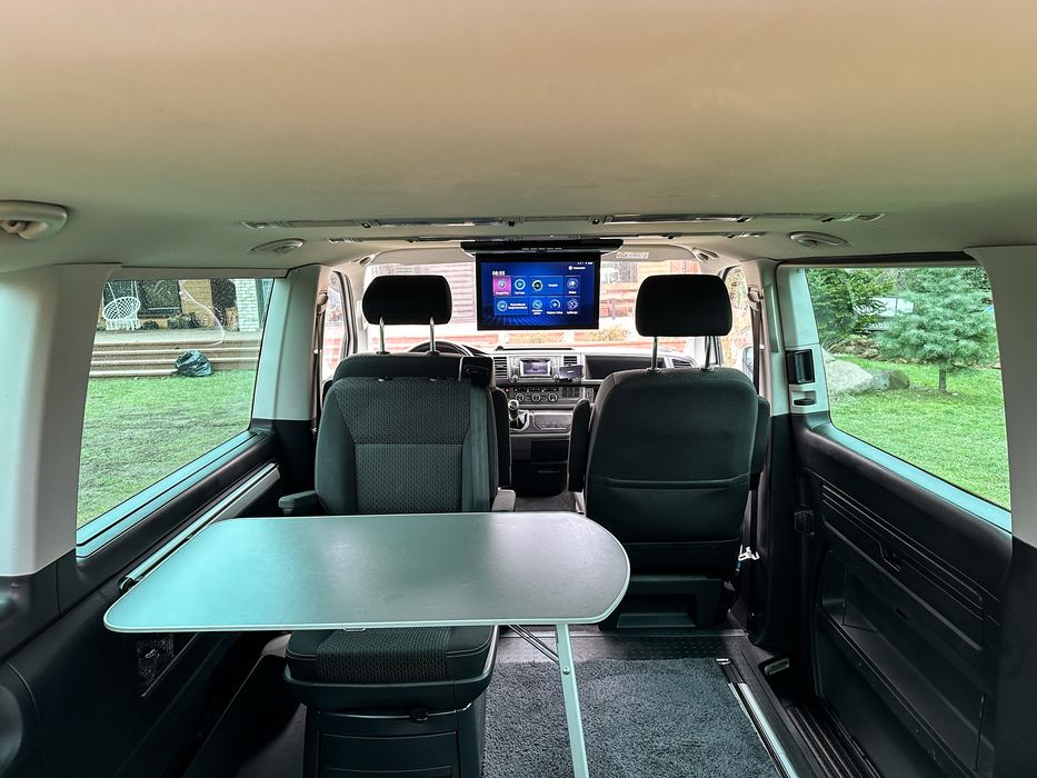 Wynajem 7 miejscowy VW Multivan