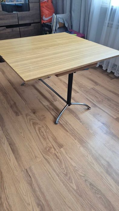 Ława stół, używana z szybą.