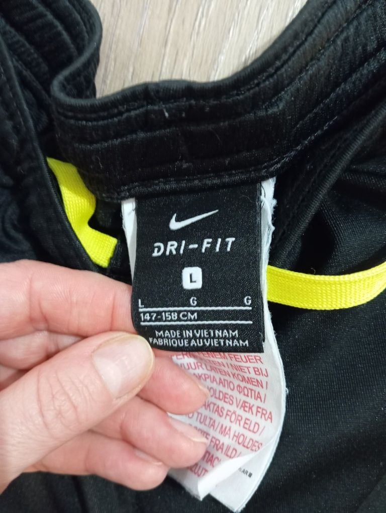 Spodnie Nike 147 cm