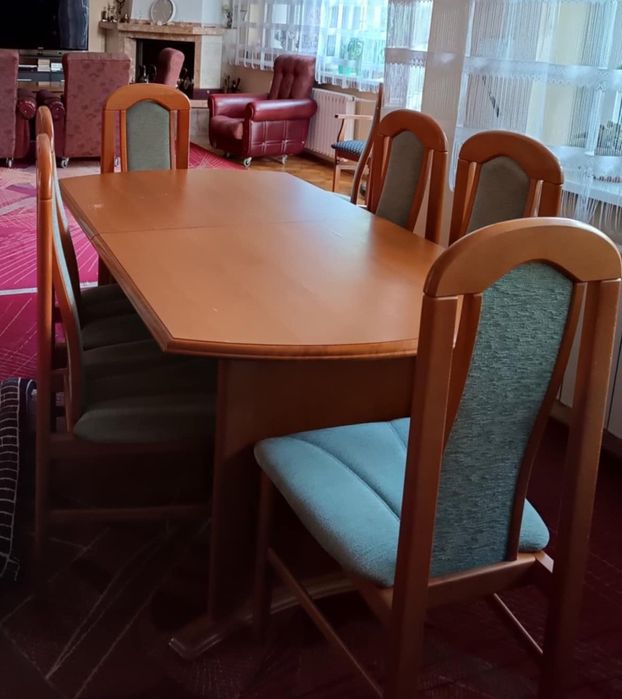 Duży zestaw Drewniane meble ze stołem do salonu, dużego pokoju