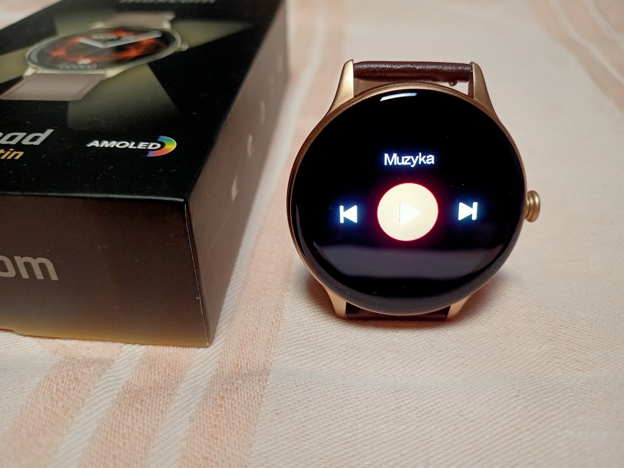 Smartwatch złoty Maxcom Vanad FW48 Amoled