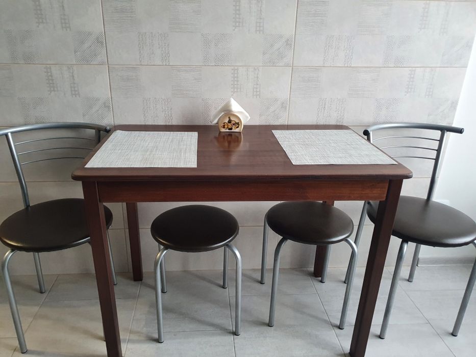 . ЖКАтлант.Оренда подобова квартира. Рівненська, Київський майдан.